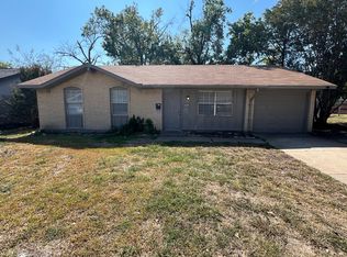 5021 Palomino Ln, Garland, TX 75043