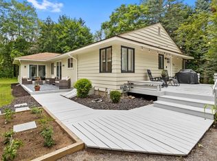 996 Willits Rd, Ontario, NY 14519