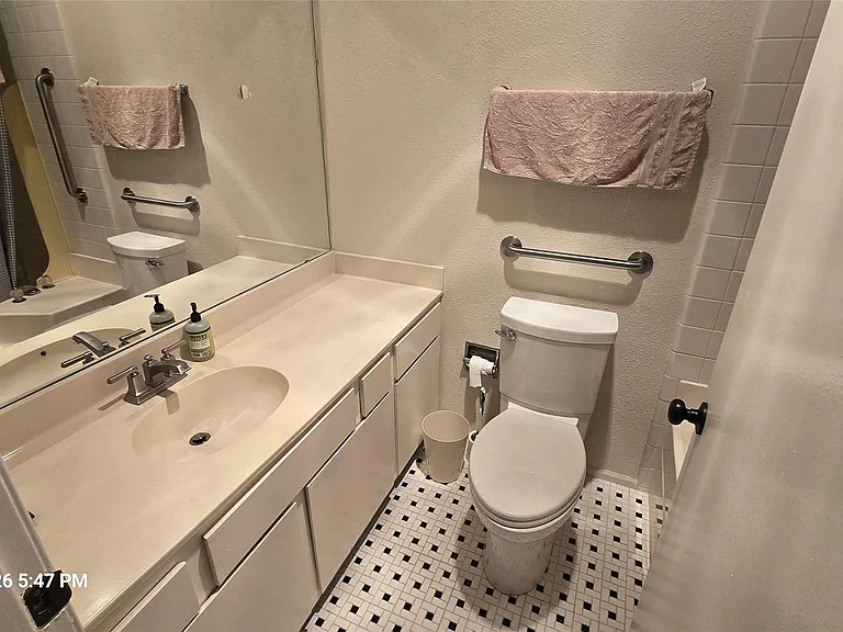 2207 S Braeswood Blvd #43C — Photo 10