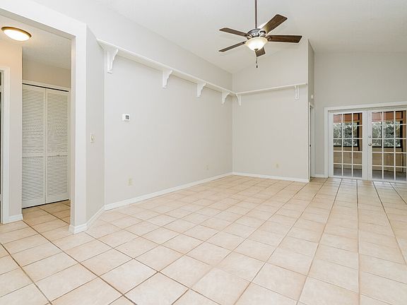 4th image of 1604 Spinning Wheel Dr