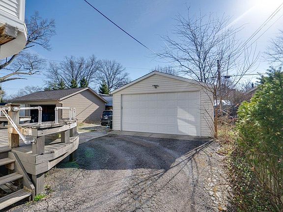3rd image of 1245 Brockley Ave #1
