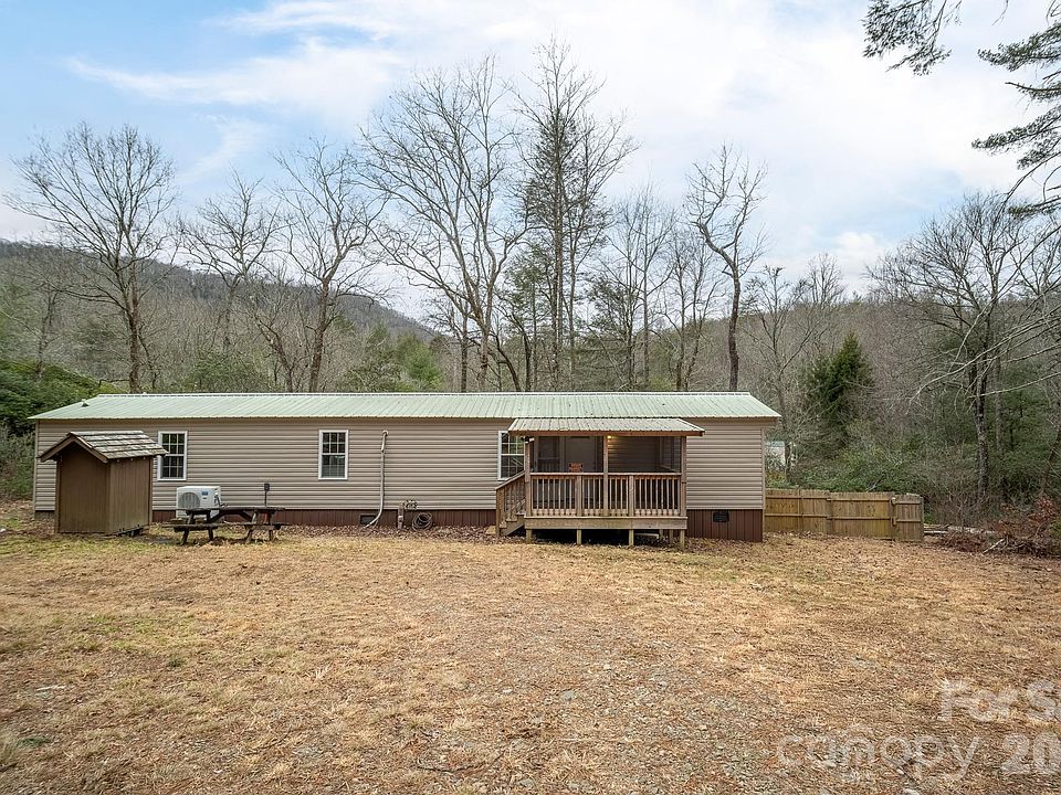1st image of 310 Sassafras Gap Ln