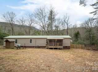310 Sassafras Gap Ln, Brevard, NC 28712