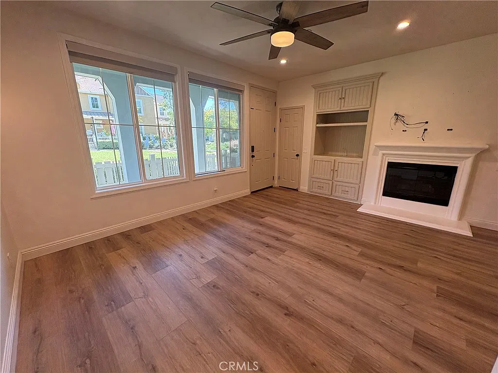 3 bed, 2.5 bath, 1578 sqft, $4,250 — Photo 4