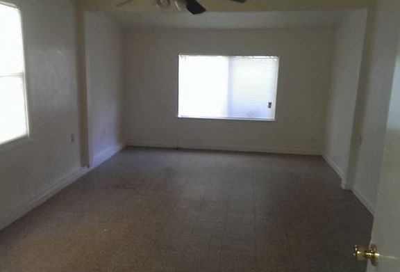 4th image of 616 Smilax Ave
