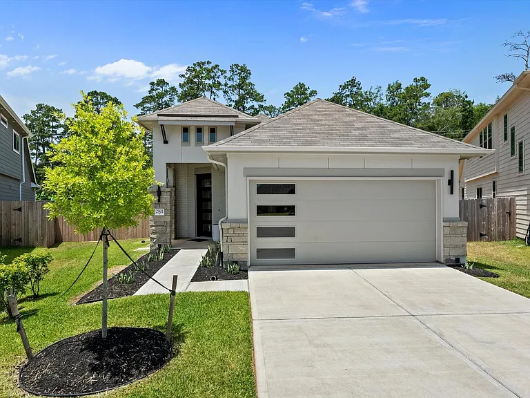 2901 Yaupon Grove Ln — Photo 2