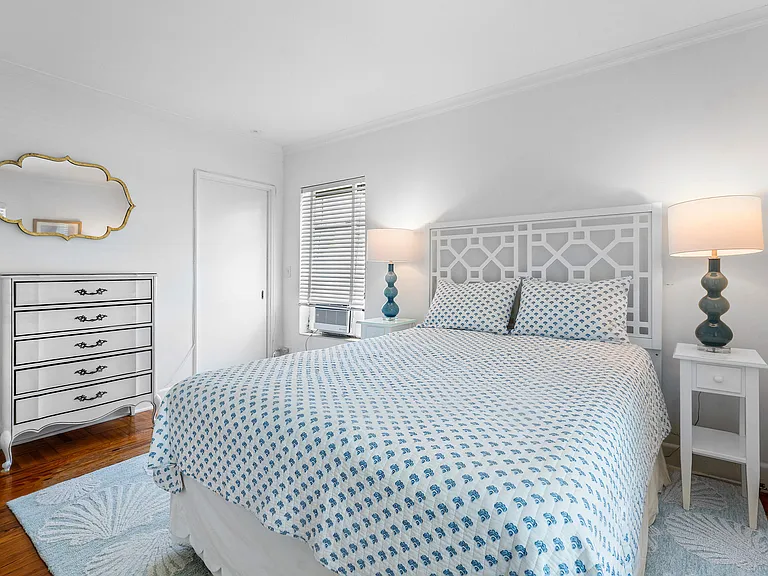 424 Chilean Ave #4 — Photo 4