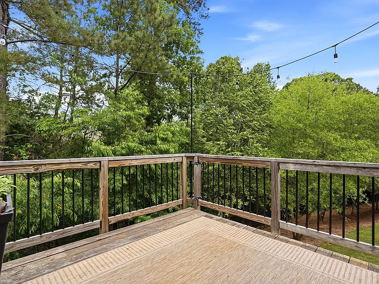 1017 Epiphany Rd — Photo 26
