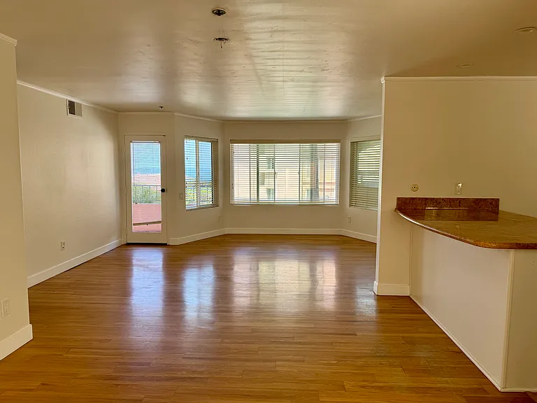 1039 Coast Blvd S #1B — Photo 12