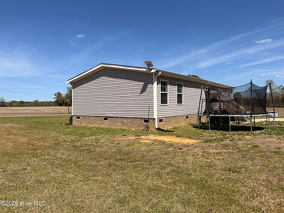 4th image of 1413 White Oak Road