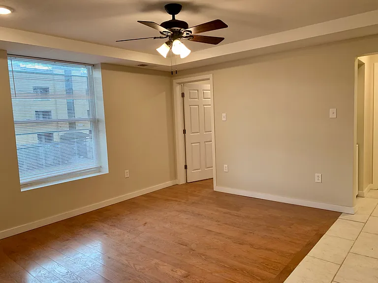 5925 Walnut St #2A — Photo 10