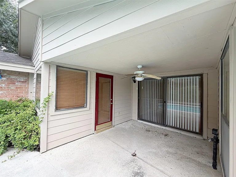 13103 Waldemere Dr — Photo 27