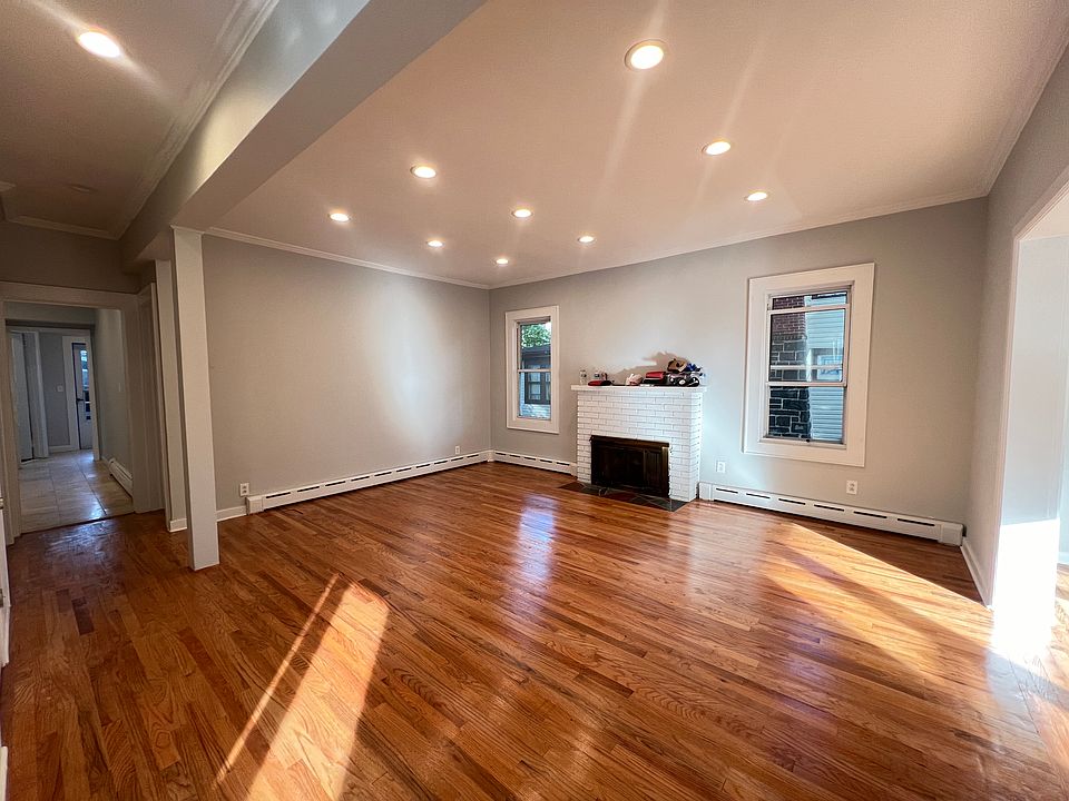 1st image of 41 Knox Ave Floor 1