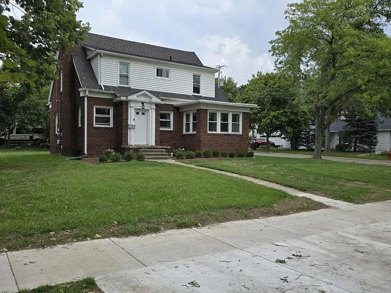 1100 Michigan Ave — Photo 9