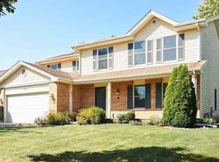 540 Eagle Ridge Ln, Algonquin, IL 60102