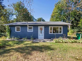 7 Cedar Dr, Hyde Park, NY 12538