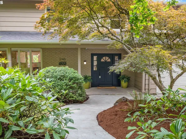 2145 Floral Hill Dr, Eugene, OR 97403
