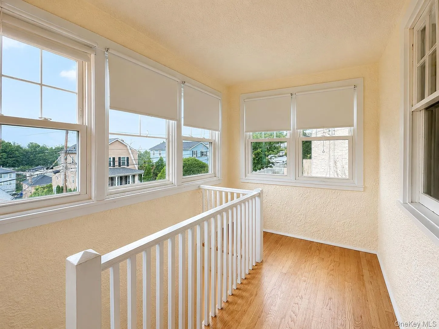 3 bed, 1.0 bath, 1243 sqft, $3,800 — Photo 2