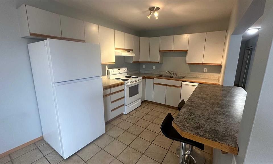 1st image of 6203 S Bowness Rd NW #8