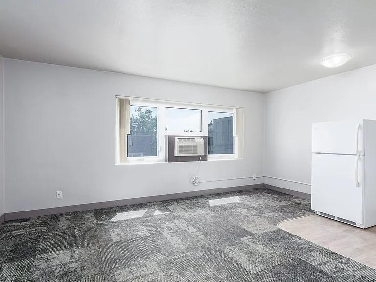 The Lee Apartments — Photo 17