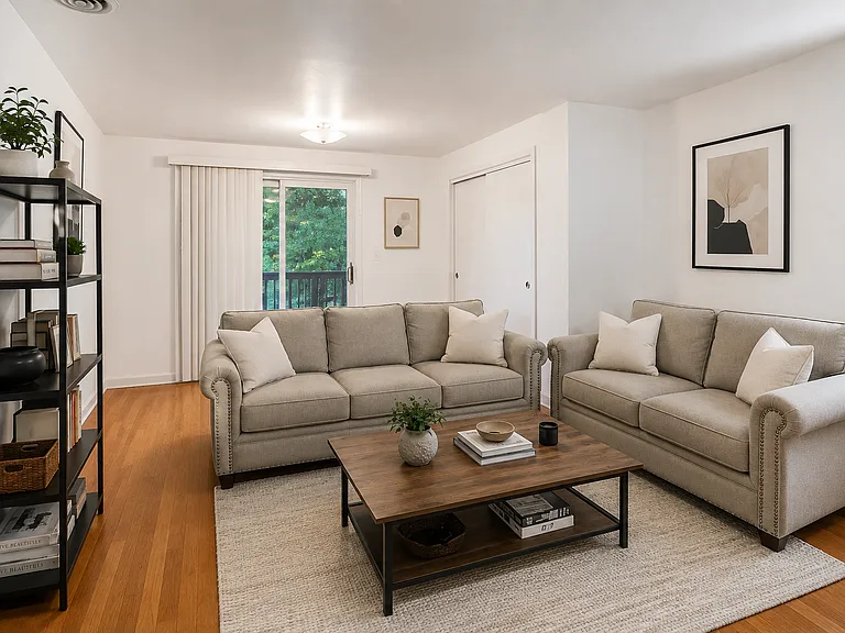 169 Windsor St #3 — Photo 1