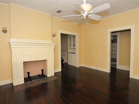 5th image of 534 N Adelle Ave