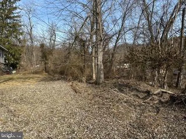 37-38 Chesapeake Ave SW, Westernport, MD 21562