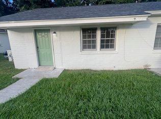 3102 Azalea Dr #B, North Charleston, SC 29405