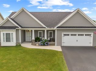 1502 Grand Meadows Way, Webster, NY 14580
