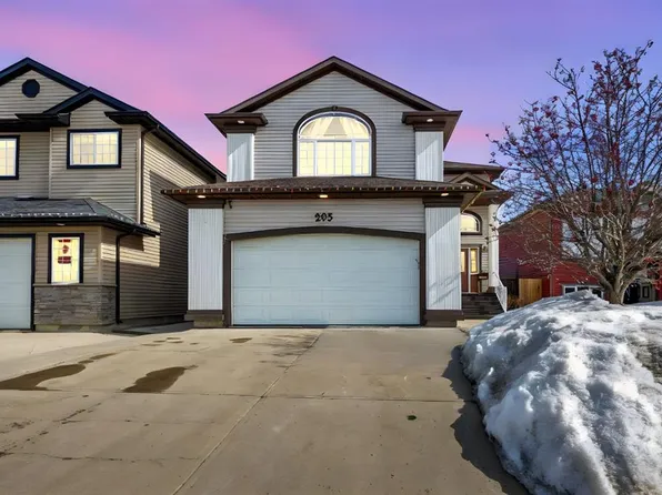 295 N Rattlepan Creek Cres, Wood Buffalo, AB T9K 2V4