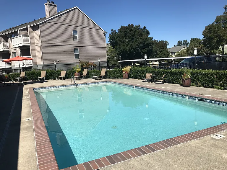 Parkside Apartments — Photo 14