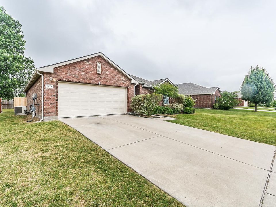 1st image of 1413 Gordon Dr