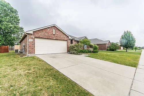 1413 Gordon Dr Photo 1