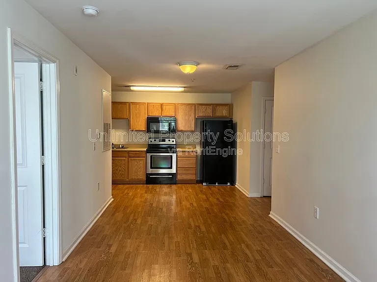 376 S Kerr Ave #301 — Photo 5