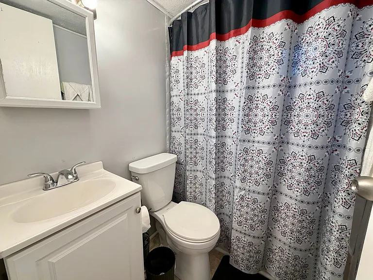 12 Martin Ln — Photo 9