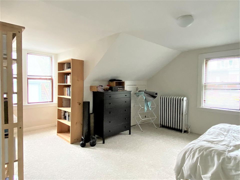 2nd image of 3-11 Clinton St #3