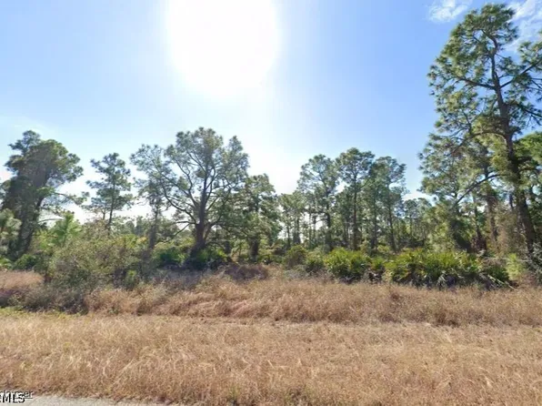 1056 Grove St E, Lehigh Acres, FL 33974