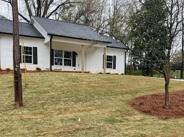 105 Church St, Bremen, GA 30110