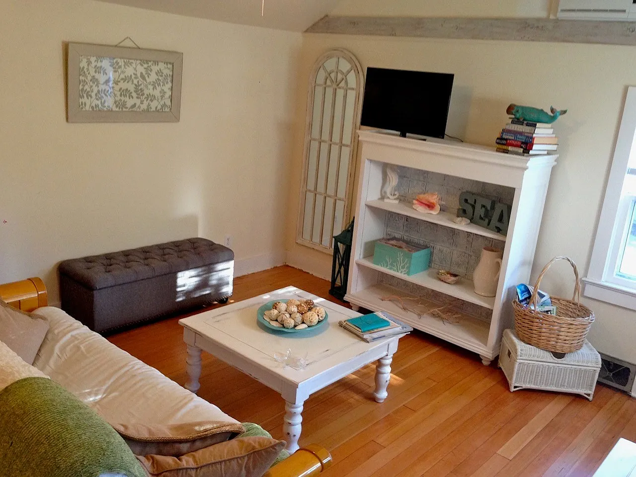 Awesome, Private, Westhampton Cottage on Cul De Sac. — Photo 3