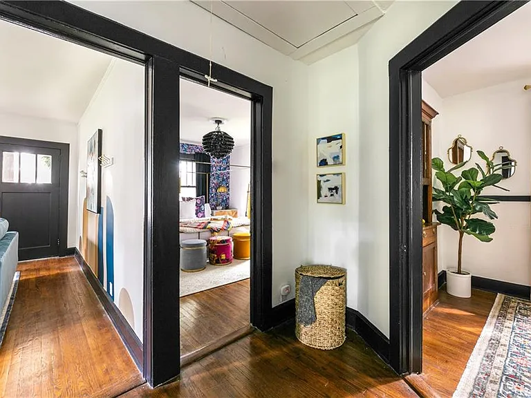 909 Austin Ave NE — Photo 6