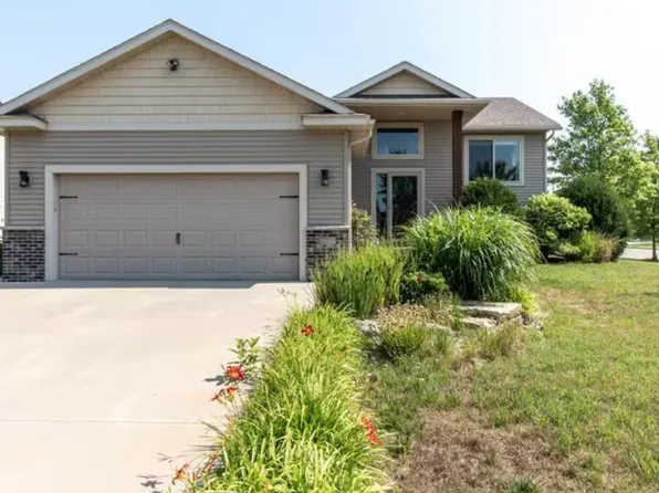 5385 Florence Dr NW, Rochester, MN 55901