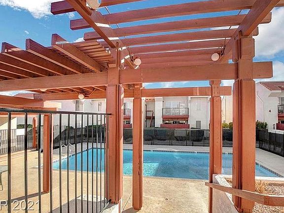 5th image of 870 B Ave #801