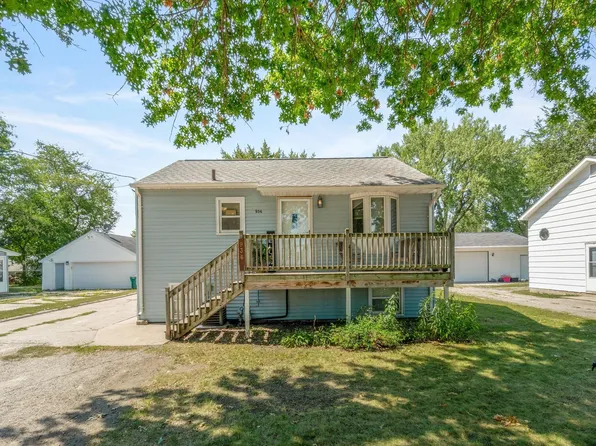 936 Elmer Ave, Evansdale, IA 50707