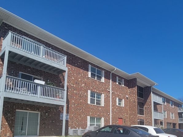 4901-4905 Belmont Rd #304