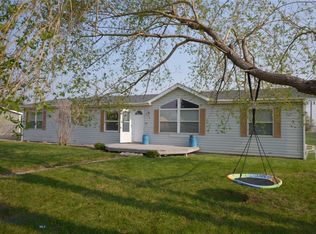 12 Meadowlark Ln, Dillon, MT 59725