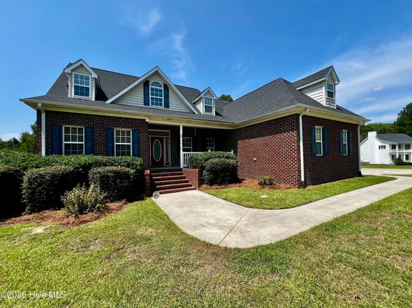 191 N Lakes Drive, Whiteville, NC 28472