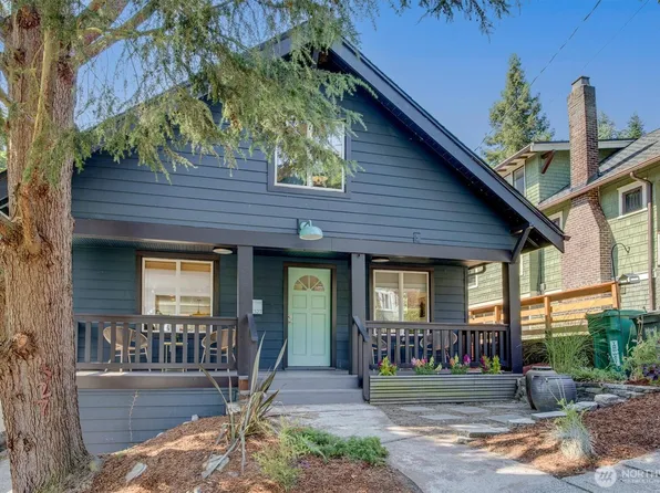 327 NE 55th Street, Seattle, WA 98105