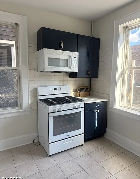 133 Grove St — Photo 6