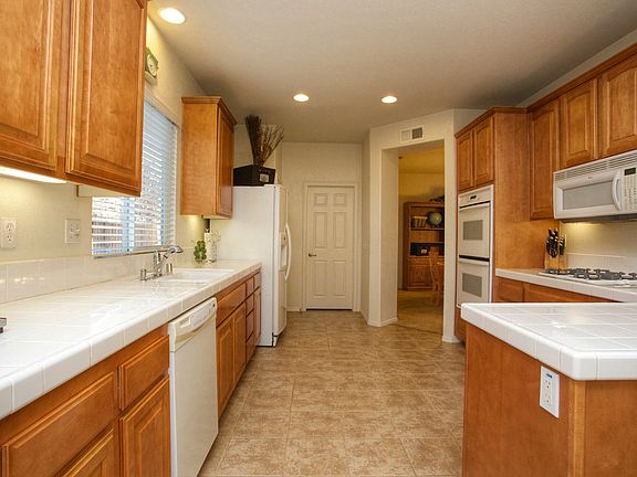 4th image of 36367 Sicily Ln