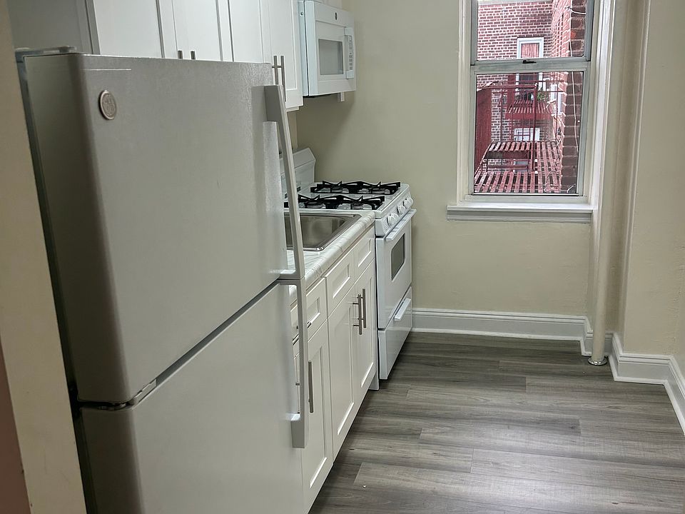 1st image of 2072 20th Ln APT 6E